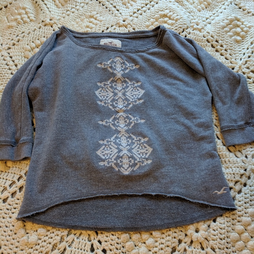 Hollister small gray embroidered white sweatshirt